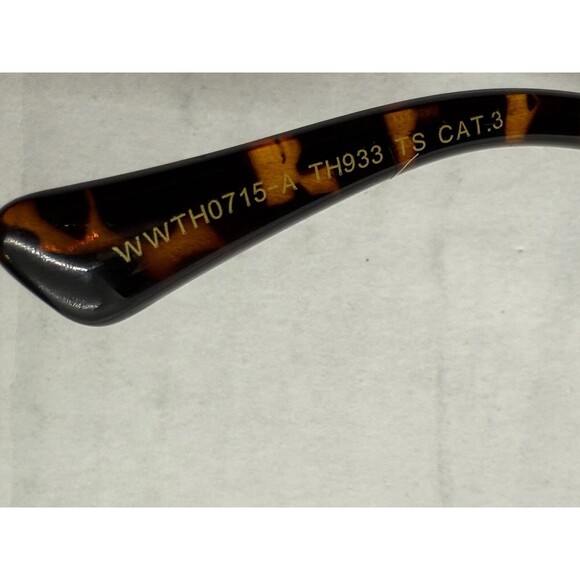 Tahari TH933 TS Oversize Butterfly Sunglasses Gold Brown Tortoise Gradient Lens main image 13